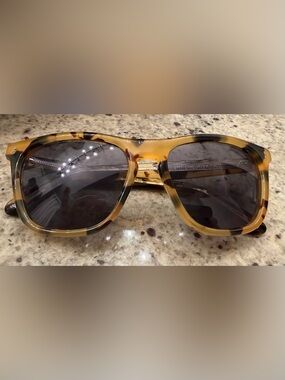 NWOT - Oliver Peoples Lynes Sun Sunglasses (OV5449SU)